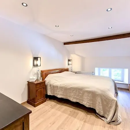 Holiday home Pa-d'zous Viroinval