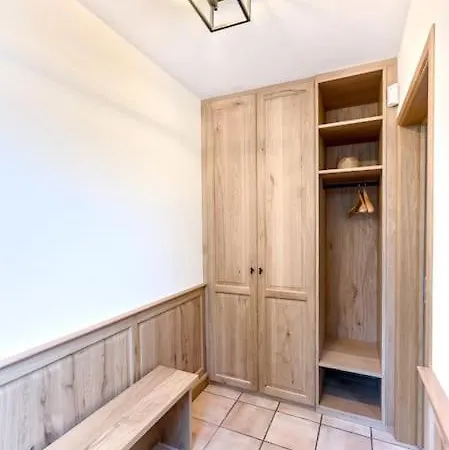 Holiday home Pa-d'zous Viroinval